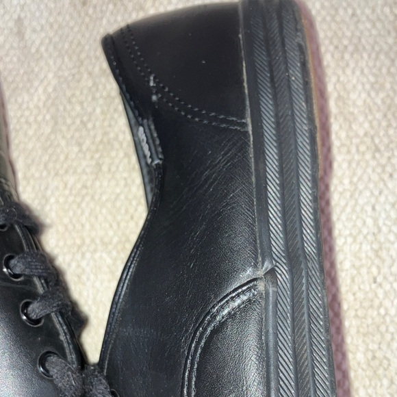 Keds Women’s size 8 1/2  Black Leather lace-up loafers / Sneakers - Picture 8 of 15